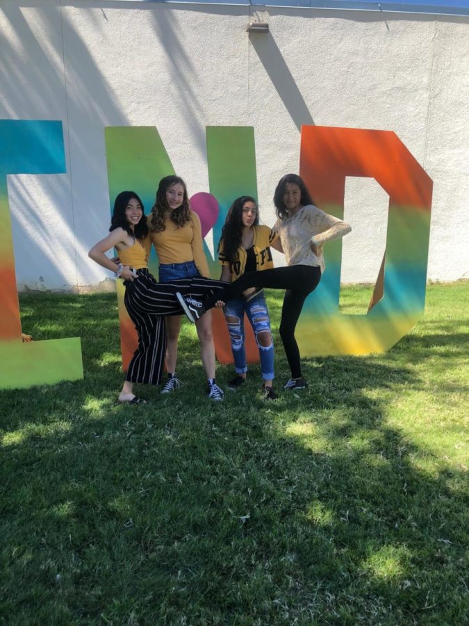 (going from left to right) Camile Sevilla, Kelly Knight, Sammy Lopez, and Vanessa Ocampo during kindness week